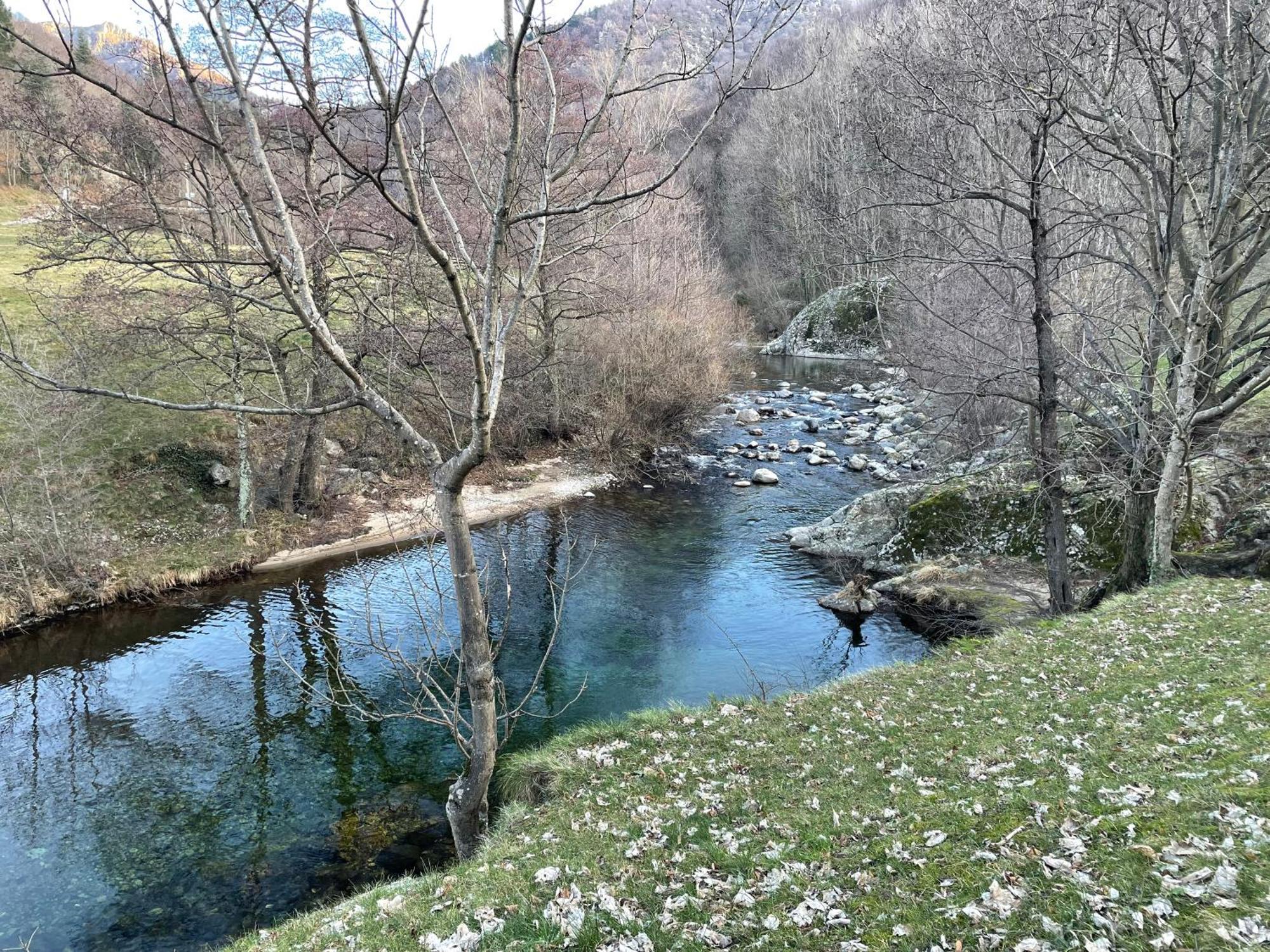 Gite De La Cigale Burzet Exterior foto